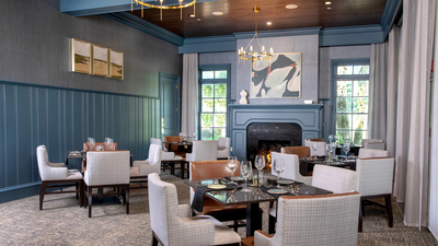 Art Consulting for Luxury Country Clubs: Timeless Design