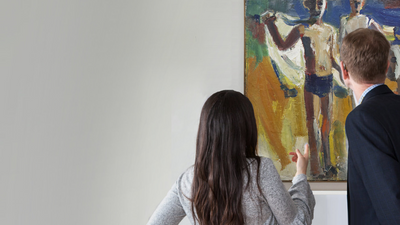 What to Expect When Hiring An Art Consultant?